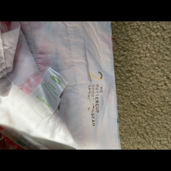 Lilly Pulitzer buttercup getting steamy shorts - Picture 6 of 8